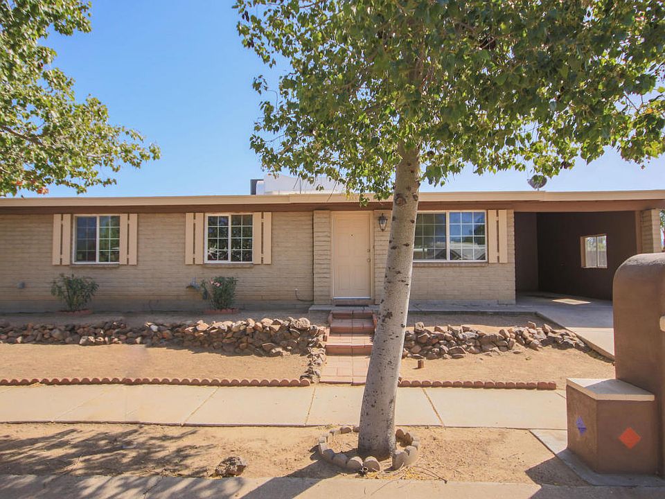 1st image of 7388 N Dickinson Pl