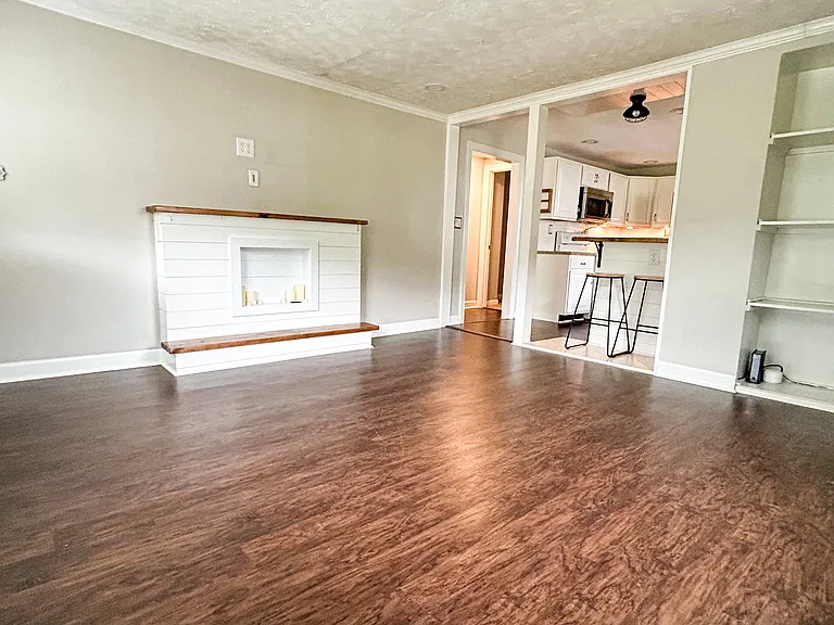 2145 Hyatt Creek Rd — Photo 10