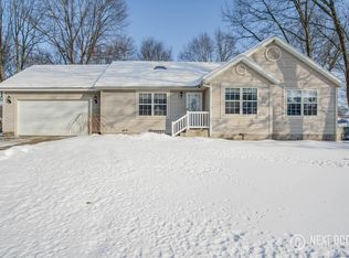 1608 Charlevoix Dr, Muskegon, MI 49445