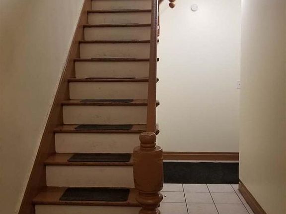 4th image of 505 Morris St #2