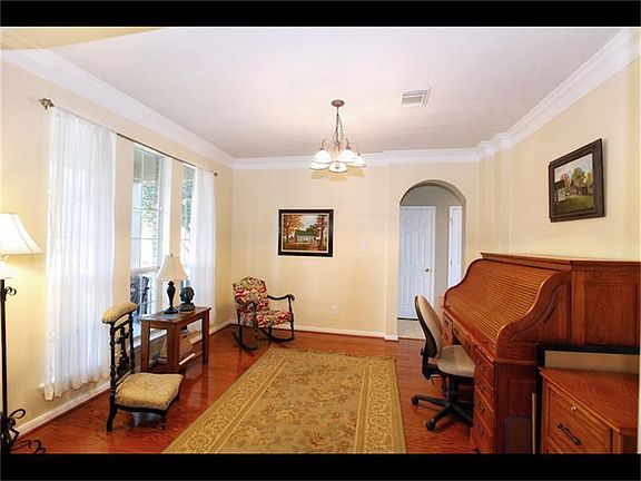 5th image of 10314 Dell Cir