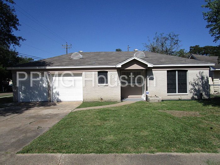 1st image of 6103 Moss Oaks Dr