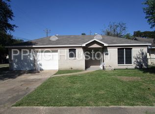 6103 Moss Oaks Dr, Houston, TX 77050