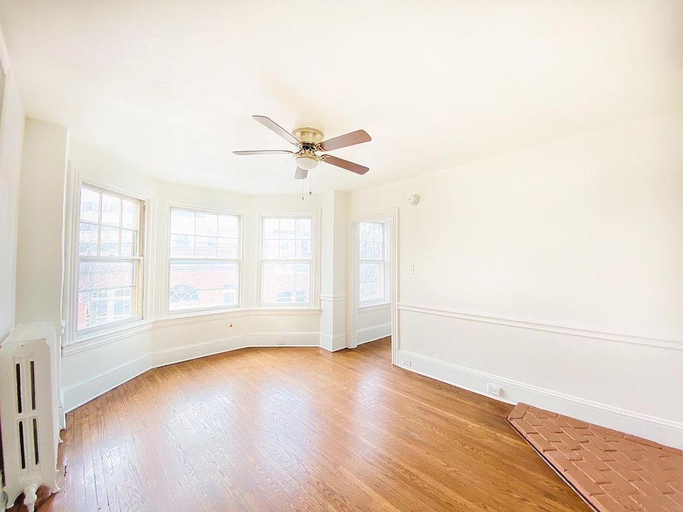 Living Room: You'll love this cozy living room with its big west-facing windows that let in lots of natural light.