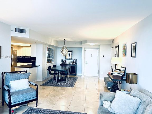 5th image of 1900 Sunset Harbour Dr Suite 1009