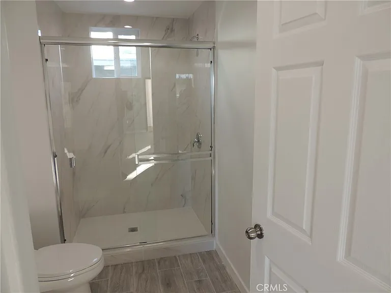 22735 Del Valle St #5 — Photo 5