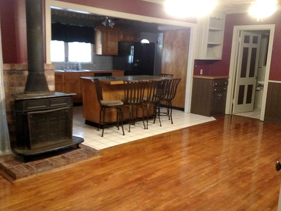 5th image of 1700 Gail Dr