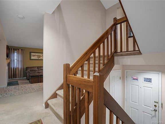4th image of 93 Heatherwood Dr #93