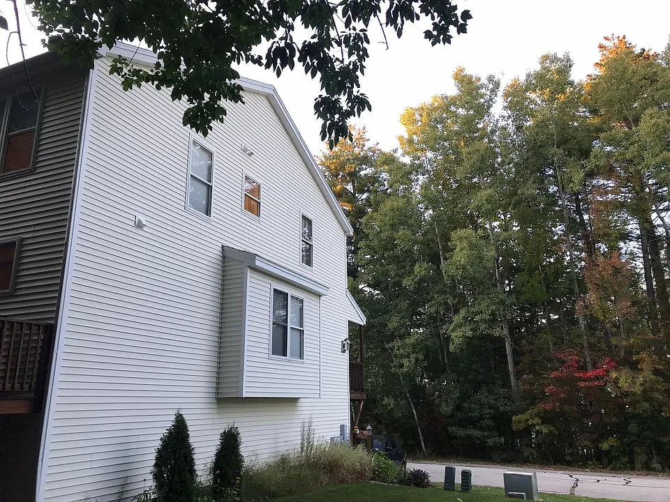 34 Chandler Ln #34