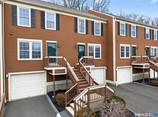 102 Foxbridge Village Rd #102, Branford, CT 06405