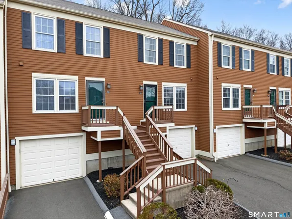 102 Foxbridge Village Road #102, Branford, CT 06405