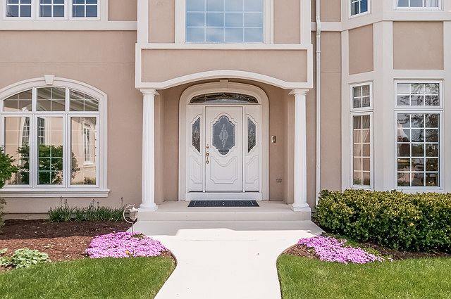 1st image of 28723 N Sky Crest Dr