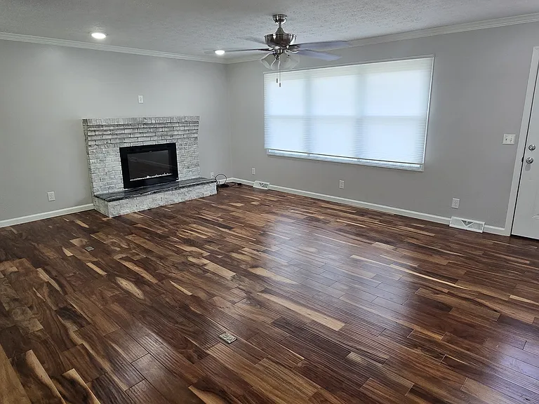 2 Lambeth Ct — Photo 26
