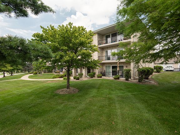 3rd image of 11113 Wisconsin Ct APT 2D