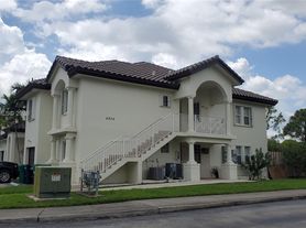 8804 NW 109th Pl, Doral, FL