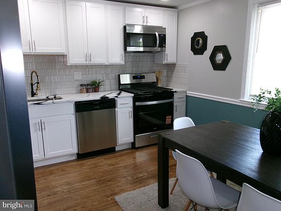 3rd image of 1339 Deanwood Rd