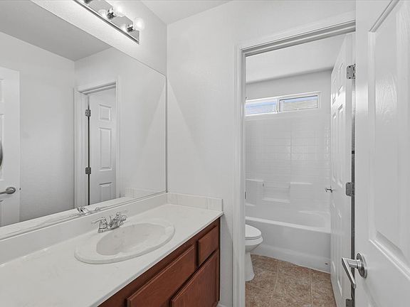 5th image of 6217 Blushing Willow St