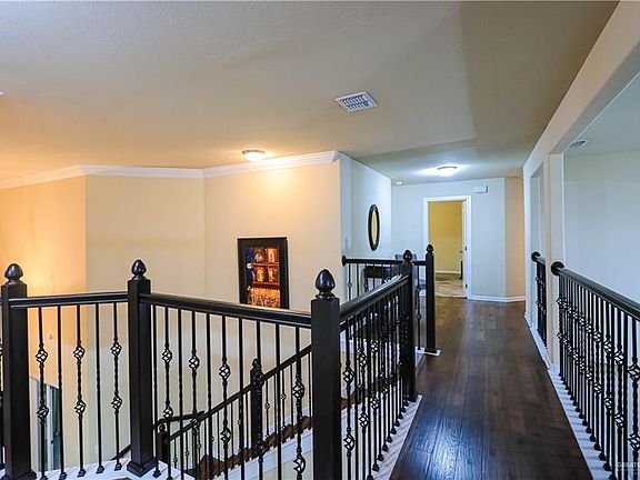 5th image of 3603 Santa Inez St