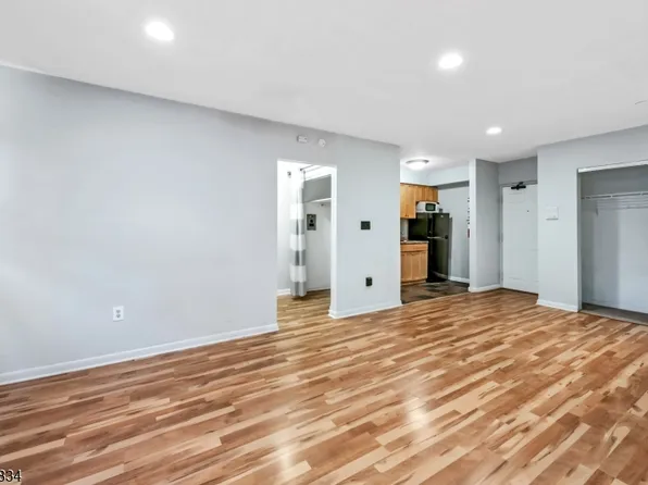 37 Hill St, Morristown, NJ 07960