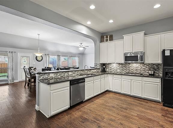 4th image of 636 Allister Ct