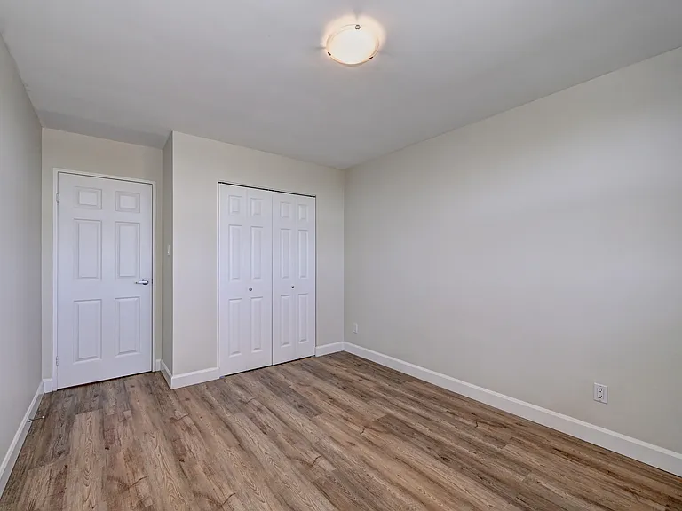 301 Fairview Dr — Photo 14