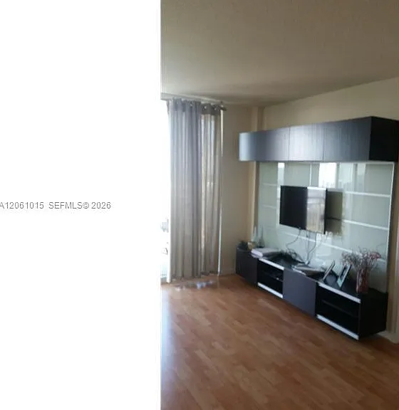 19501 W Country Club Dr #2305 — Photo 5