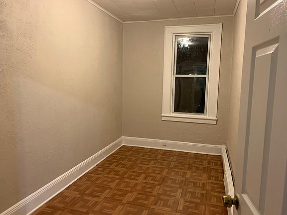 2nd image of 282 Lexington Ave APT 1