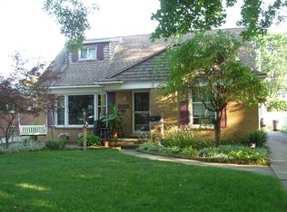 18316 Spring Ct S, Fraser, MI 48026