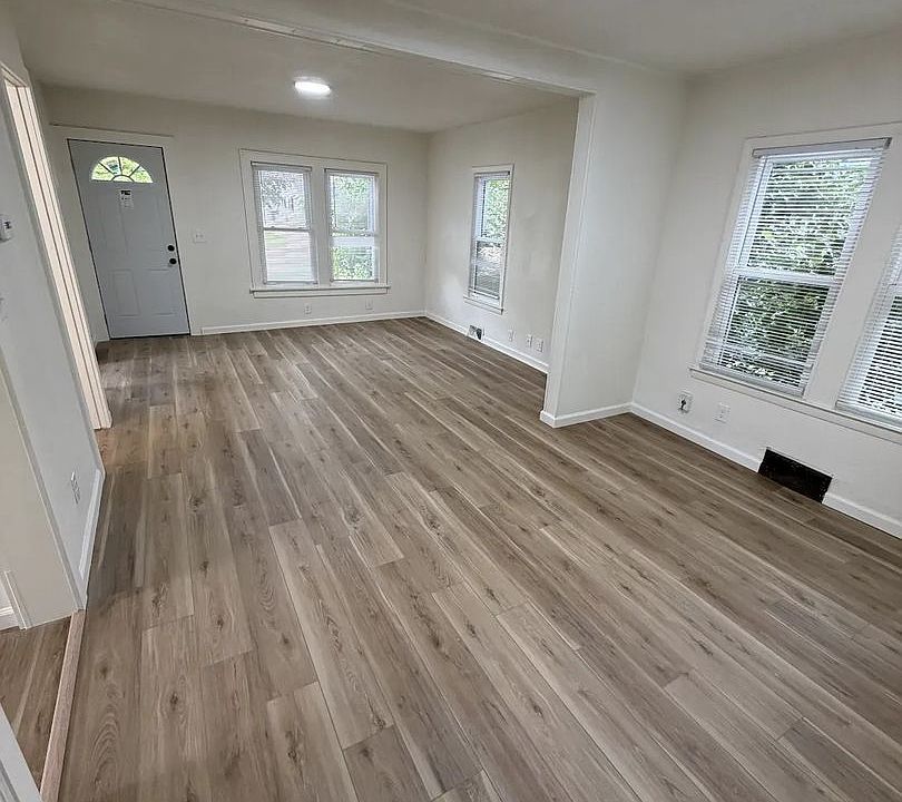 1st image of 413 Dove St
