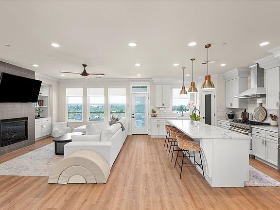 2nd image of 3775 Bell Rd