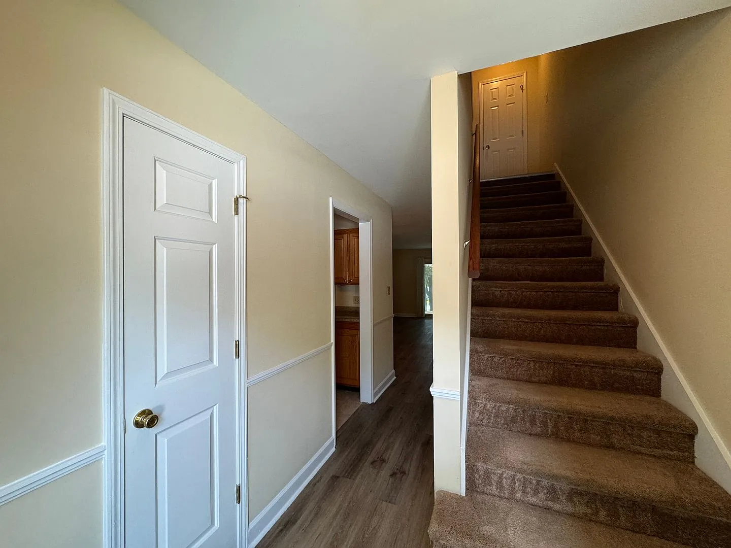 5902 King Charles Ct — Photo 2