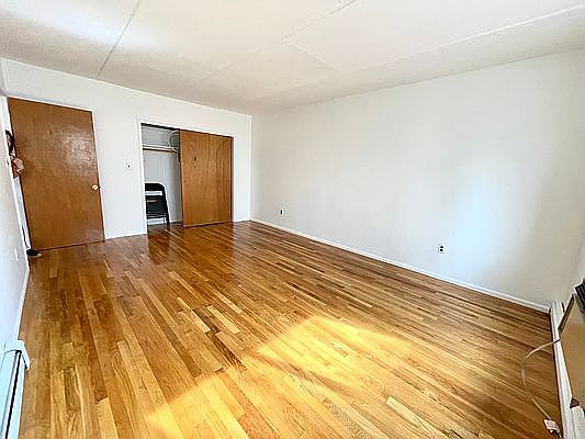 5th image of 170-20 Crocheron Ave #1B