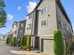 328 NE Darby Ln, Issaquah, WA 98029