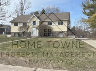 533 Stone Ridge Dr APT 5, Lansing, MI 48917