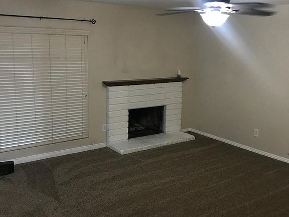 4th image of 16010 Elaine Dr