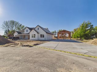 3 Bovi Ln, Emmett, ID 83617