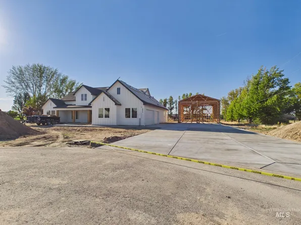 3 Bovi Ln, Emmett, ID 83617