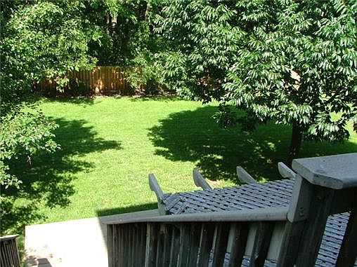 1st image of 108 Broadmoor Dr