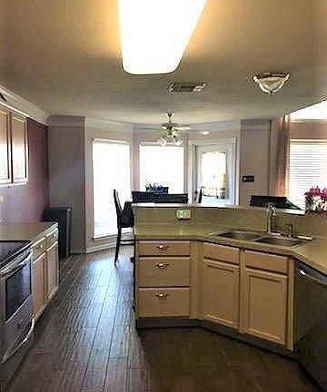 2nd image of 4813 Lake Nocona Dr