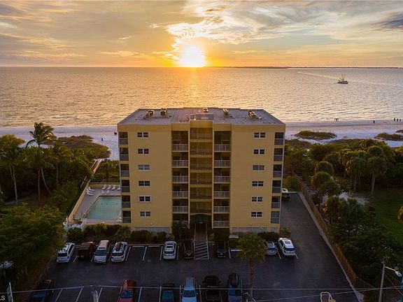 2nd image of 100 Estero Blvd APT 233