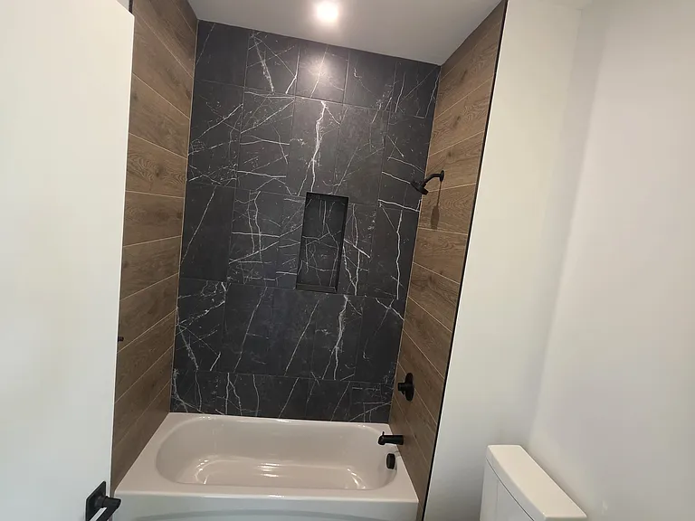 74 Webster St #4E — Photo 12