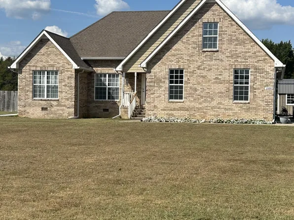 1988 Young Ln, Chapel Hill, TN 37034