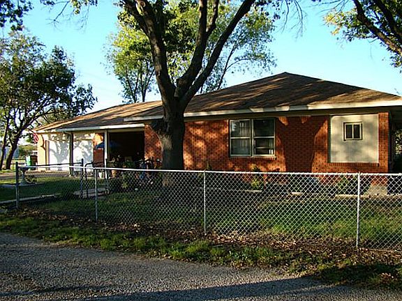 3rd image of 4145 County Road 411