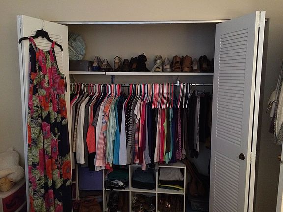 5th image of 5540 Pershing Ave APT 216