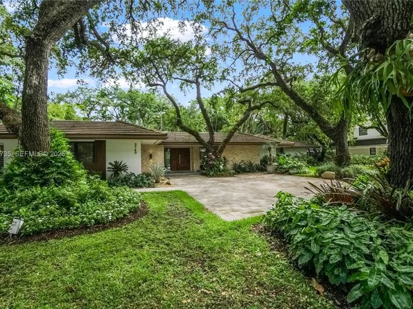 2140 NE 190th Ter, Miami, FL 33179