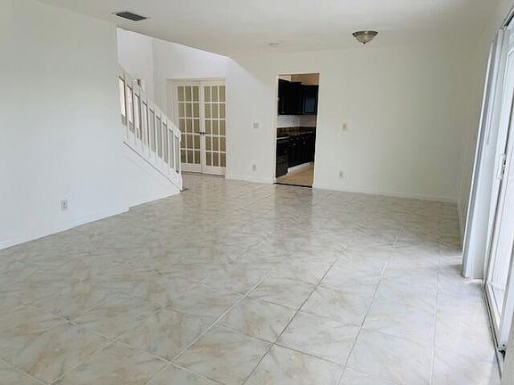 3rd image of 6008 Strawberry Fields Way