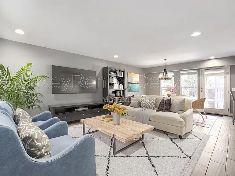 1201 Galapago St #94 — Photo 3