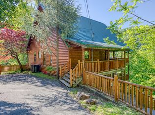 2766 Overholt Trl, Sevierville, TN 37862