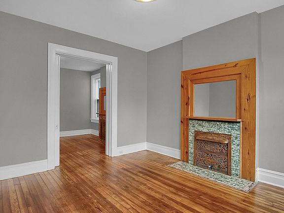 3rd image of 2927 Magnolia Ave #875