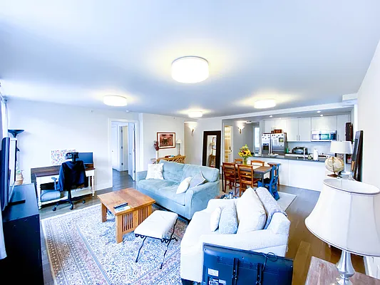 Rented by Highline Residential | media 51